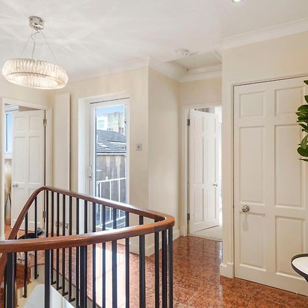 Mews House London With Private Patio & Parking Villa Exterior photo